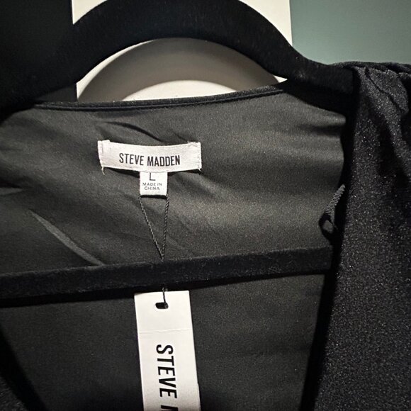 Steve Madden Long Sleeve Black V-Neck Body Suit Size Large - Picture 6 of 6